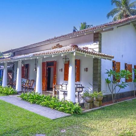 Dhyana Villa Ambalangoda  Kültér fotó