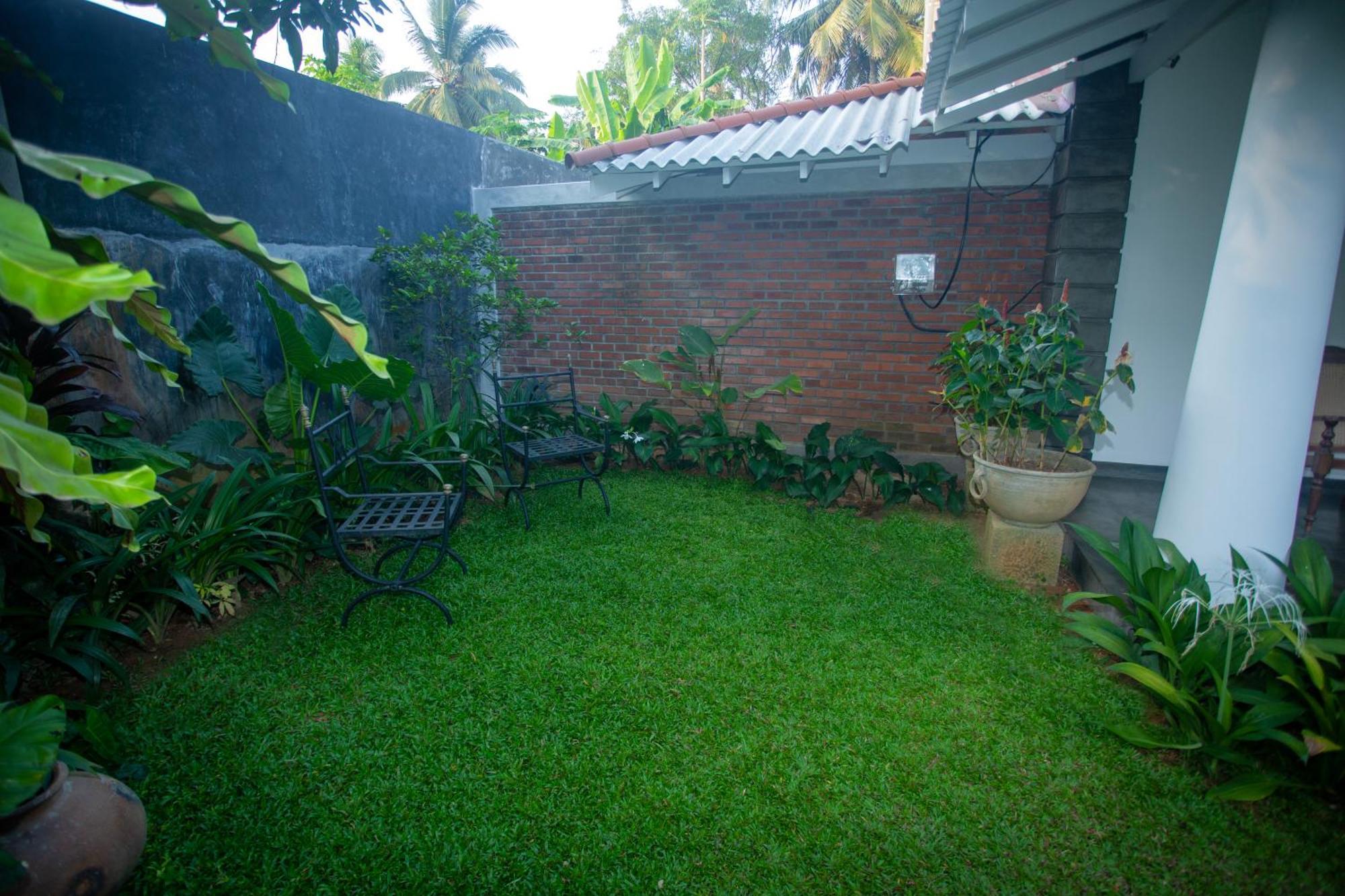 Dhyana Villa Ambalangoda  Kültér fotó